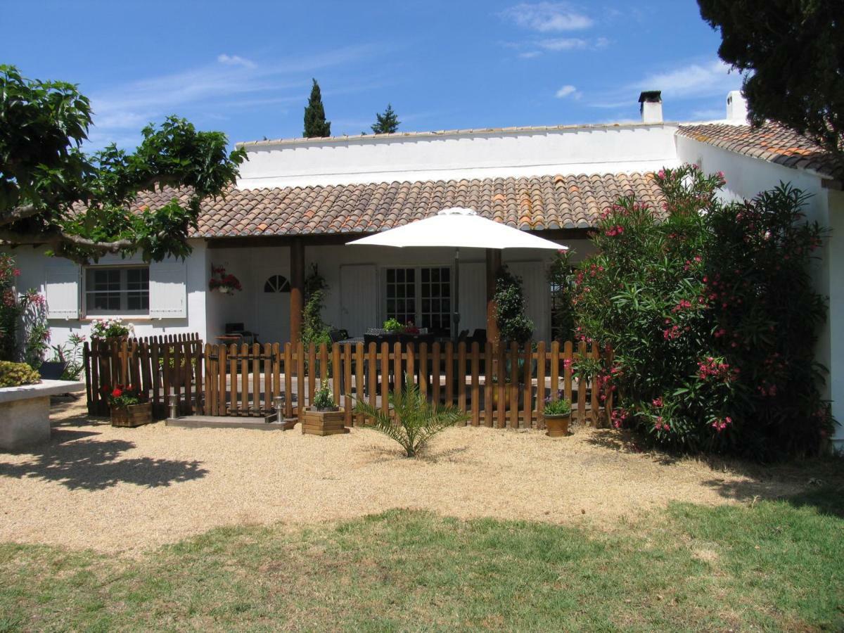 Mas De Charme Les Pellegrins Villa Saintes-Maries-de-la-Mer Exterior photo